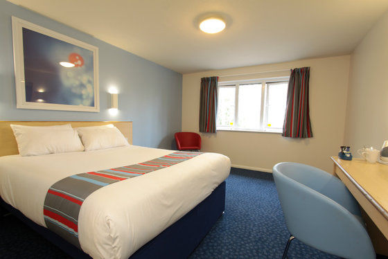 Travelodge Leeds Colton ガーフォース 部屋 写真